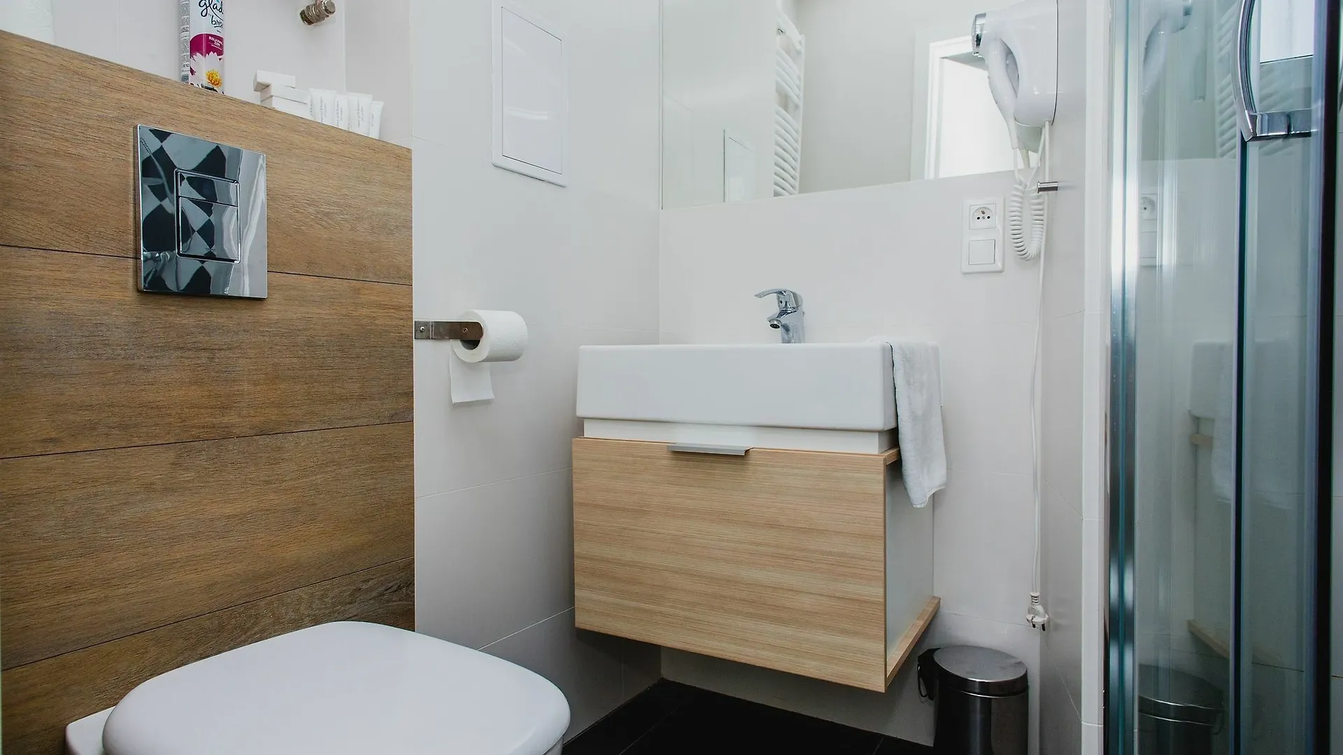 Apartment Shortstaypoland Senatorska B31 Warsaw