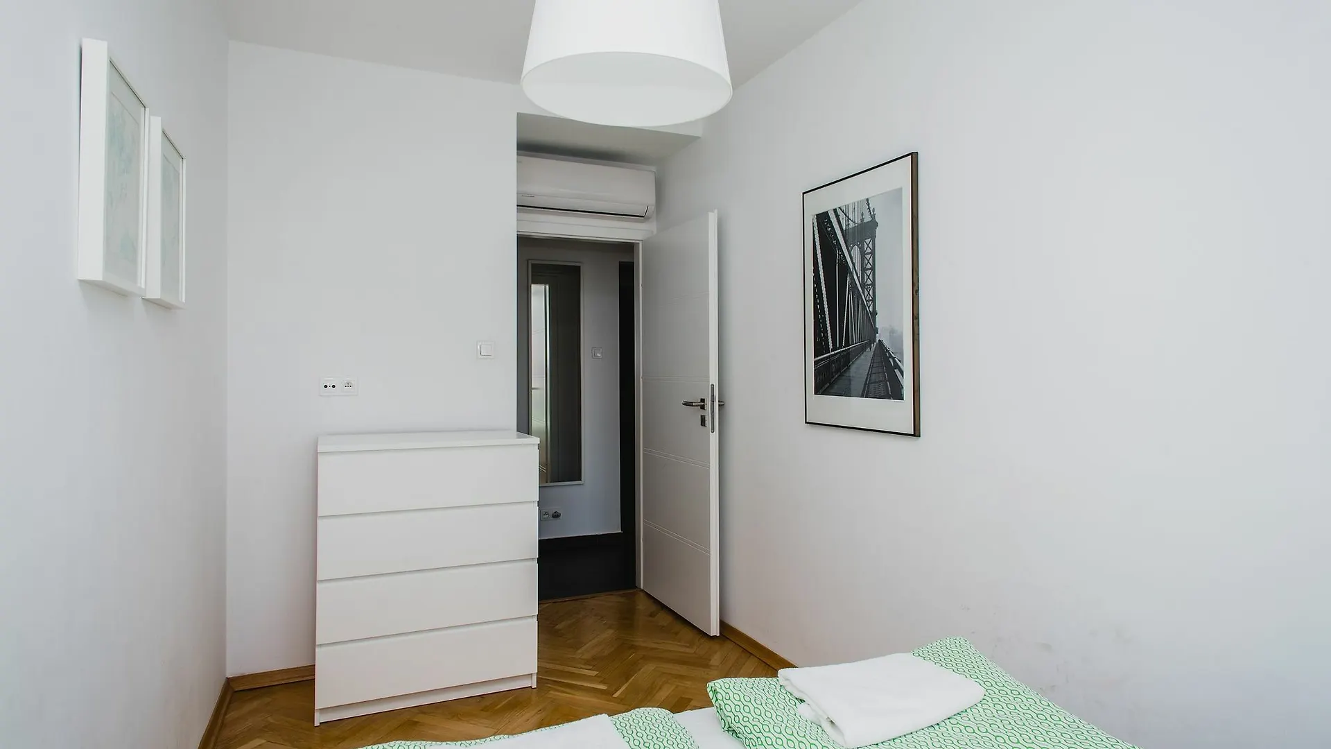 Apartment Shortstaypoland Senatorska B31 Warsaw